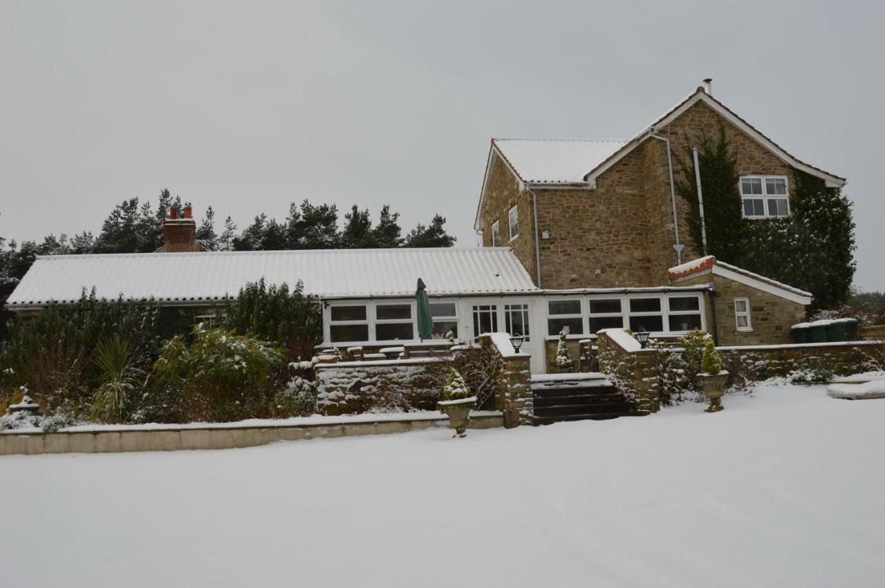 Middlehead Cottages Pickering Exterior photo